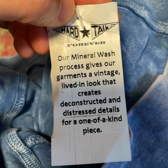 Hard tail skirt - Picture 4 of 7